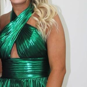 Sherri Hill short emerald green dress size 2.